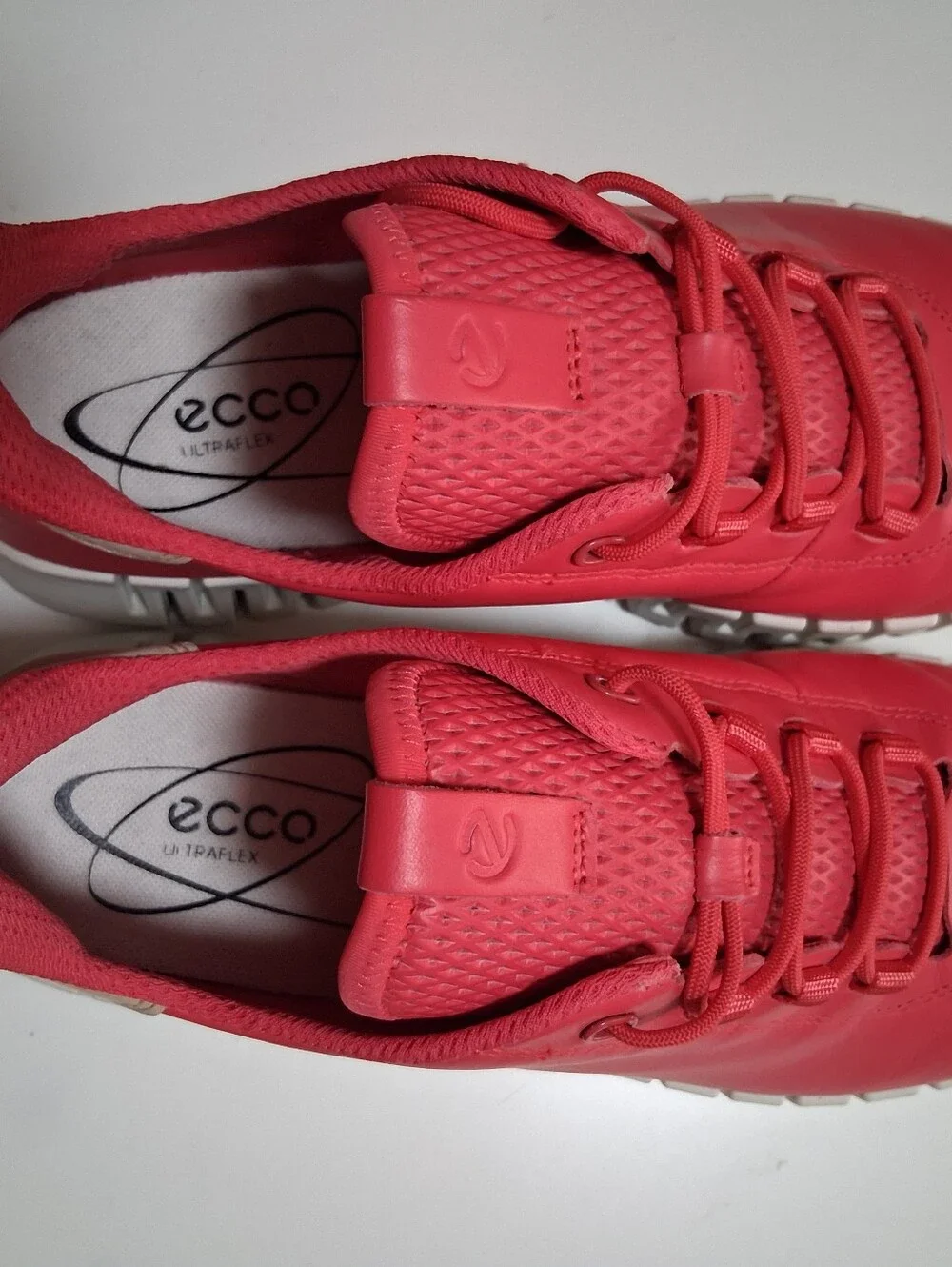 ECCO Women’s Gruuv W Sneaker Size EU 41, US 10- 10.5